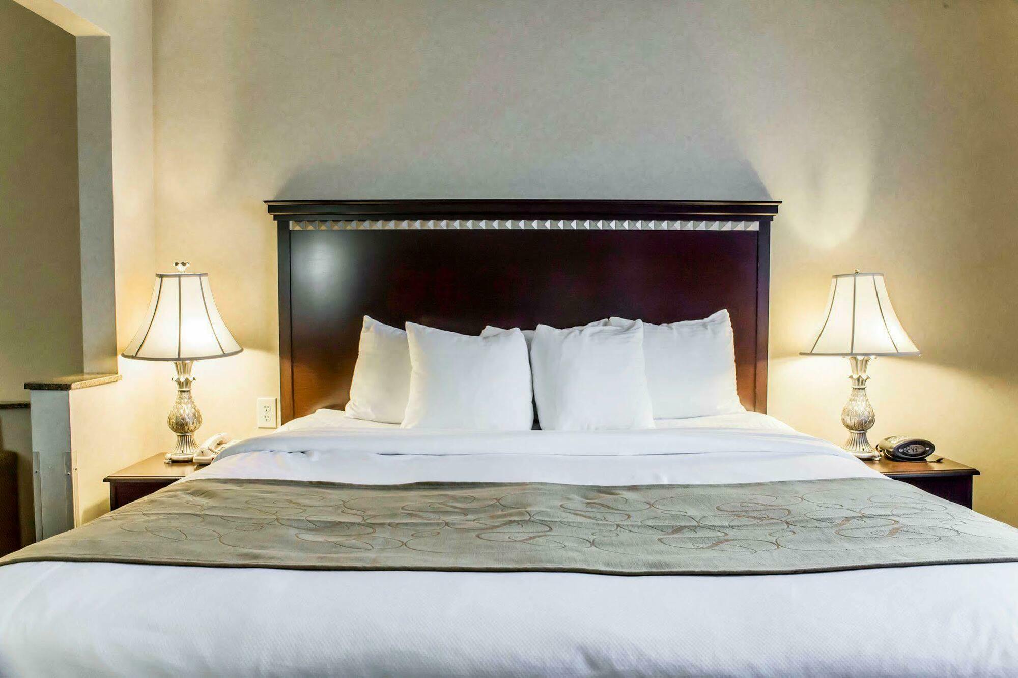 Fairfield By Marriott Inn & Suites Greensboro Coliseum Area Exteriör bild